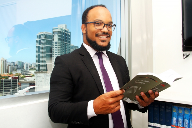 Mahin explica que não pode haver supressão ou redução do repouso semanal