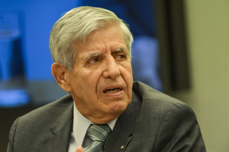 Augusto Heleno diz ao Exército que foi diagnosticado com Alzheimer em 2018