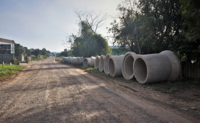 Bairro Canudos receberá canalização de esgoto pluvial e asfaltamento