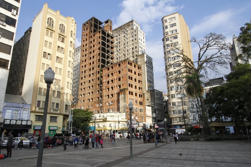 Laudo atestou grau de risco crítico do prédio, sobretudo para casos de incêndio