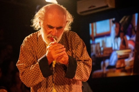 Sarau Bukowski anima as quintas-feiras no Estdio Stravaganza