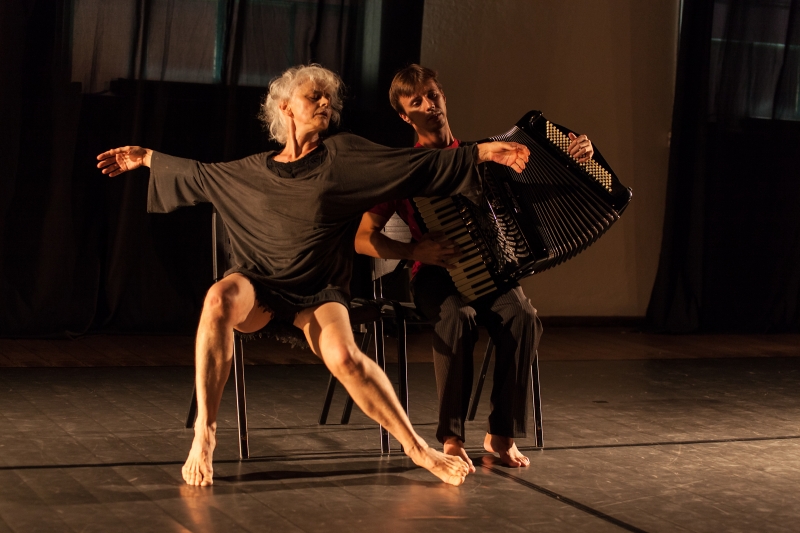 Daggi Dornelles e Matheus Kleber apresentam Encontro Cata Ventos no projeto A Casa dança