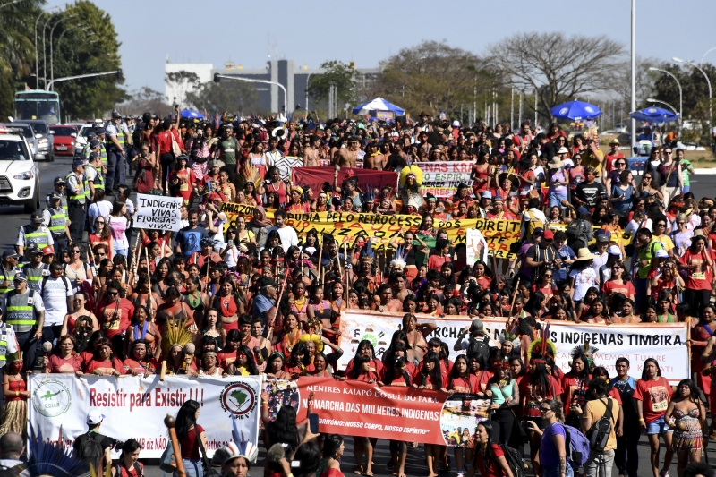 Marcha das Mulheres Indígenas ocupou esplanada em Brasília
