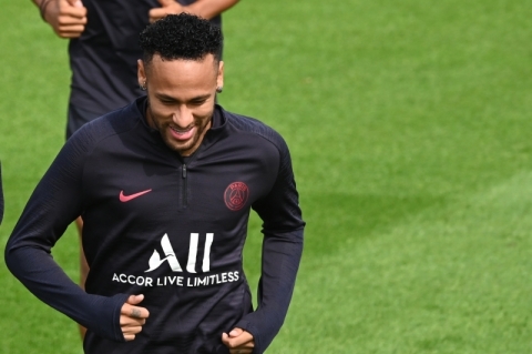 Neymar tem diagnóstico positivo de Covid-19, diz jornal francês