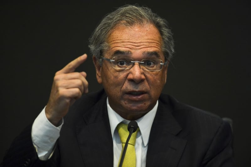 Paulo Guedes prepara ajustes finais para enviar projetos ao Congresso