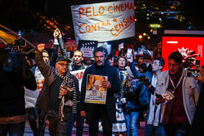Ato protestou contra a censura devido a restrições ao cinema com temática LGBT em edital de cinema