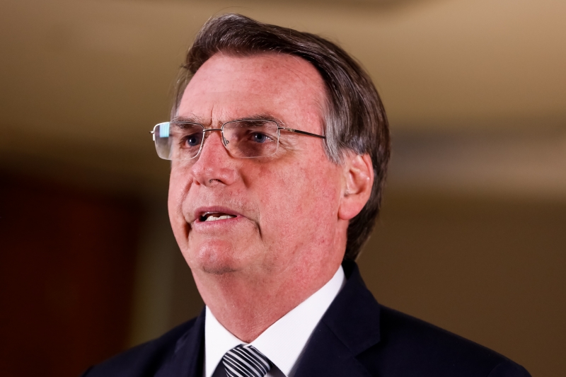 Pelo Twitter, Bolsonaro defendeu redução de despesas e desperdícios