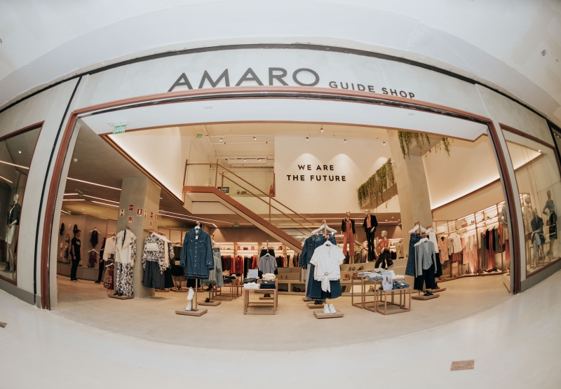 {'nm_midia_inter_thumb1':'https://www.jornaldocomercio.com/_midias/jpg/2019/08/28/206x137/1_amaro___guide_shop_porto_alegre_credito_amaro_divulgacao_jc_____6_-8825926.jpg', 'id_midia_tipo':'2', 'id_tetag_galer':'', 'id_midia':'5d66be1c189cc', 'cd_midia':8825926, 'ds_midia_link': 'https://www.jornaldocomercio.com/_midias/jpg/2019/08/28/amaro___guide_shop_porto_alegre_credito_amaro_divulgacao_jc_____6_-8825926.jpg', 'ds_midia': 'Guide Shop Amaro Porto Alegre ', 'ds_midia_credi': 'Amaro Divulga&ccedil;&atilde;o JC ', 'ds_midia_titlo': 'Guide Shop Amaro Porto Alegre ', 'cd_tetag': '1', 'cd_midia_w': '800', 'cd_midia_h': '555', 'align': 'Left'}