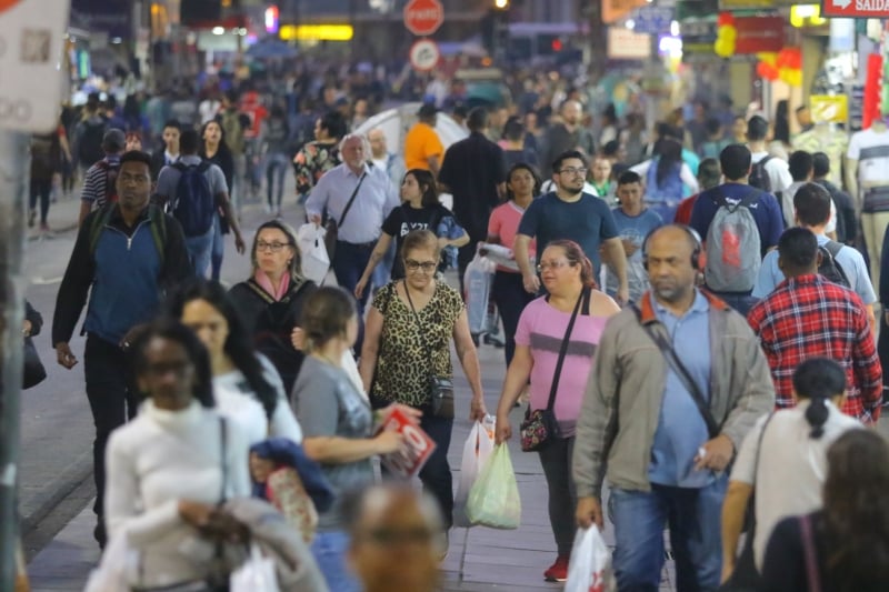 Há preocupação com a pandemia, que afetou de forma drástica a vida das pessoas e a economia