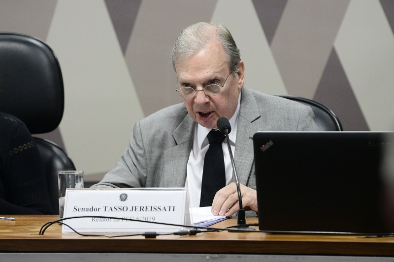 Relator da reforma, Tasso Jereissati deve analisar emendas que ainda estão sem parecer