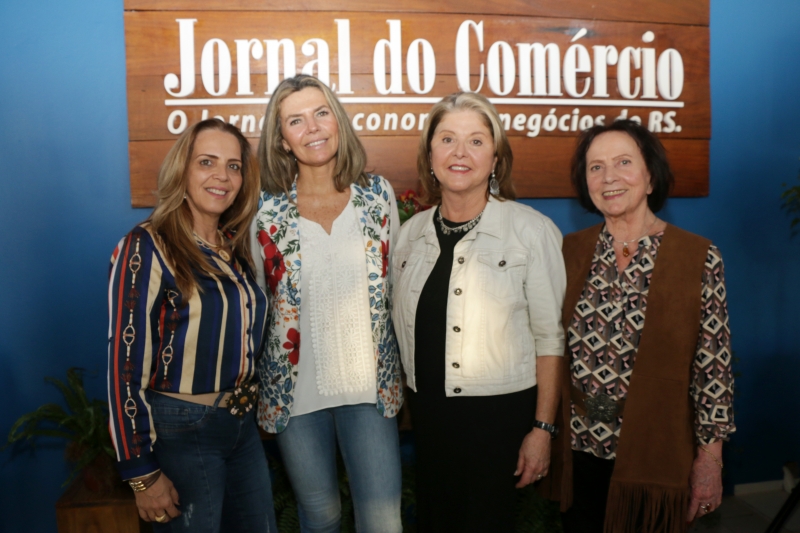 As produtoras rurais Shirlei Souza, Suzana Caetano Fantin, Zênia Aranha da Silveira e Lenira de Lopes Almeira Uriadart