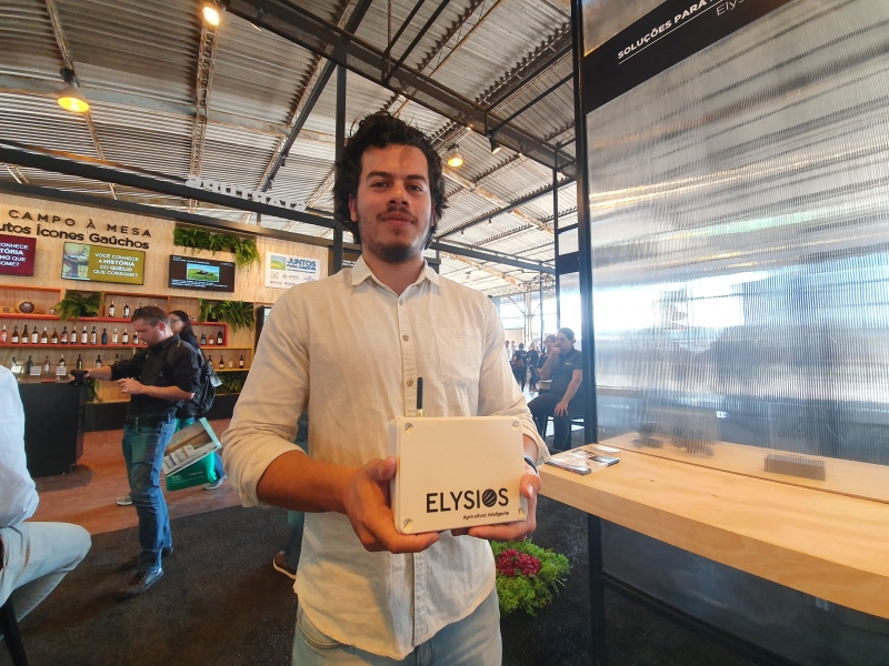 Denis é um dos fundadores da startup Elysios Agricultura Inteligente  Foto: ISADORA JACOBY/especial/JC