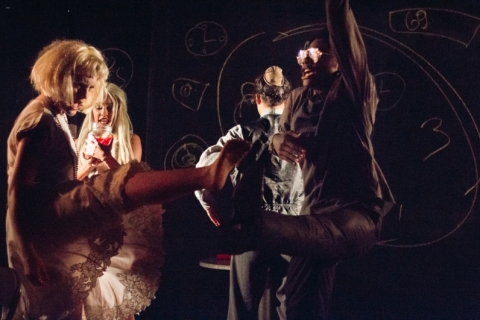 Pea 'A cantora careca'  atrao na Sala Qorpo Santo da Ufrgs