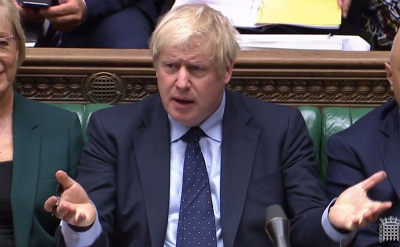 Primeiro-ministro Boris Johnson disse que, caso a lei seja aprovada, ele antecipará as eleições