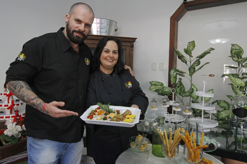Alcion Parmigiani Filho e chef Grace oferecem mais de 300 itens   
