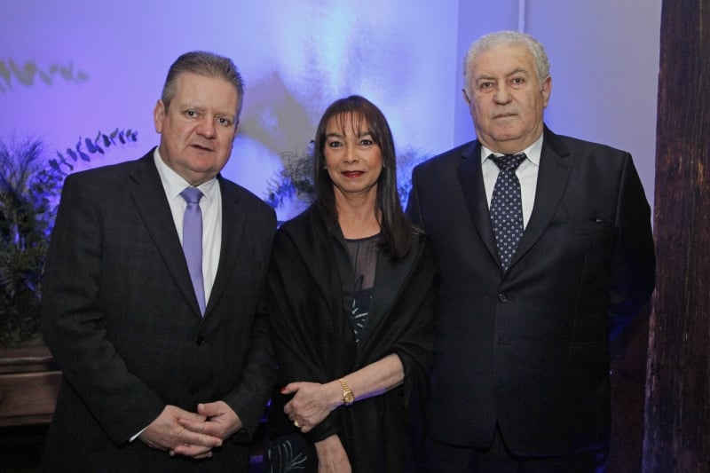 Uruguai
foto 1
O vice-governador, Ranolfo Vieira Júnior, com Liliana Buonomo e Mohamed Jomaa 

