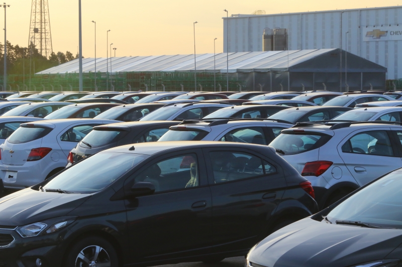 Redução nas vendas para a Argentina contribuiu para a menor venda externa de veículos no mês
