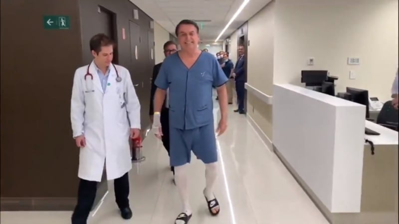 Bolsonaro se recupera no Hospital Vila Nova Star, em São Paulo, de uma cirurgia realizada no domingo