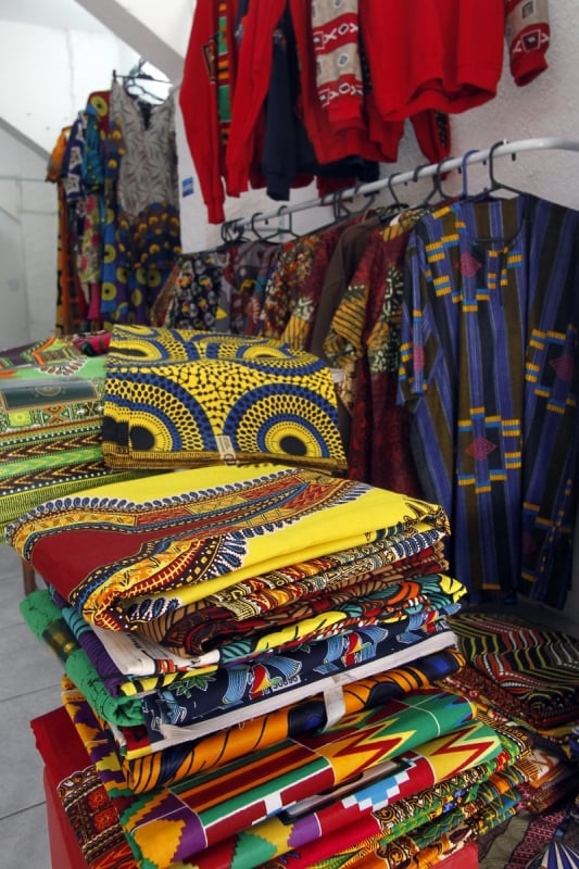 GeraçãoE 
Entrevista com Löua Pacòm Óulaï proprietário da Sankofabutik, loja especializada em moda africana. Foto: MARCELO G. RIBEIRO/JC