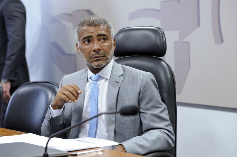 Senador foi submetido a um tratamento com antibióticos e permaneceu em observação médica 