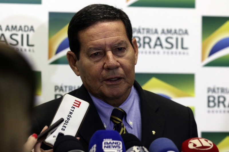 'A Amazônia brasileira é brasileira. É responsabilidade nossa preservá-la e protegê-la', diz Mourão