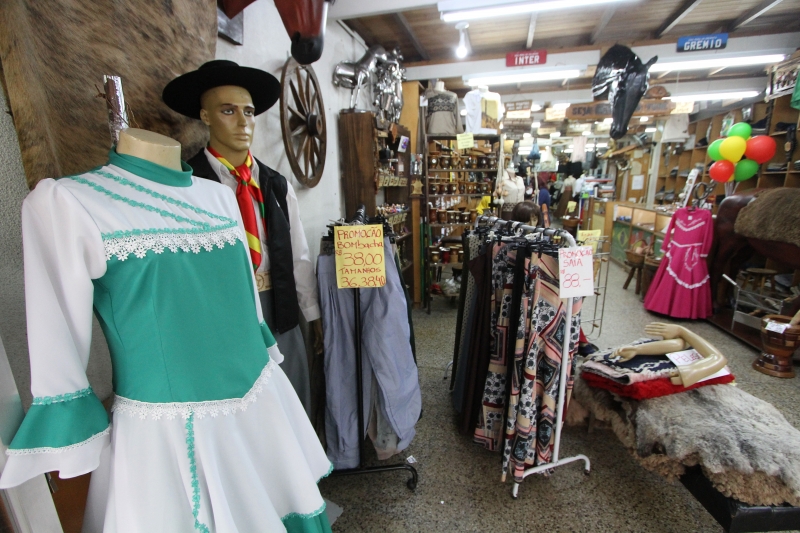 Lojas de artigos tradicionalistas 
Na foto: Loja Tchê Casa do Gaúcho