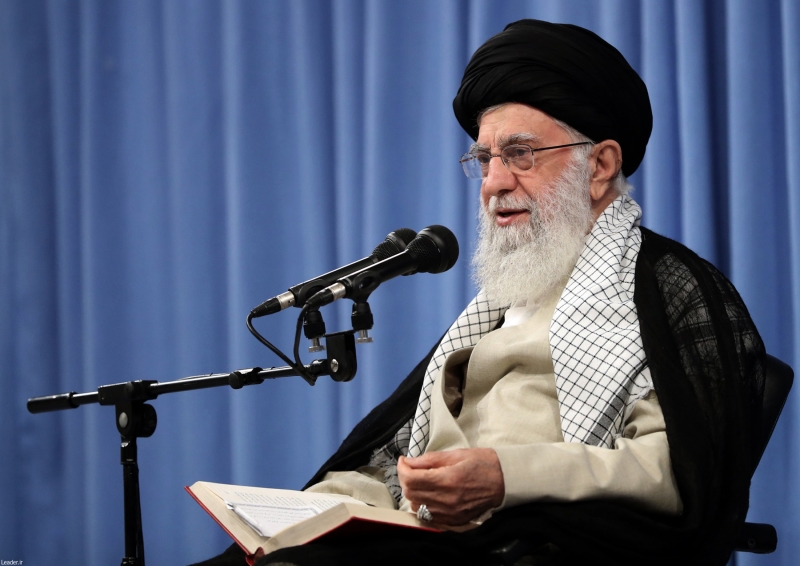 Declaração de Khamenei ocorre após especulações de encontro entre Rouhani e Trump