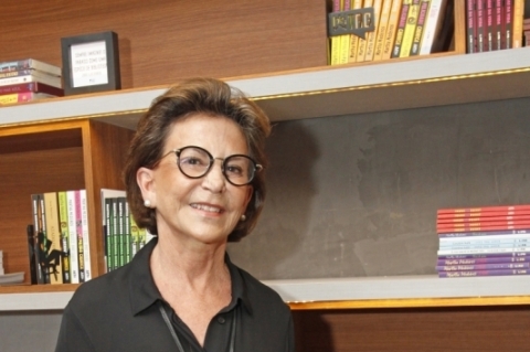A escritora Ana Mariano Mottin
