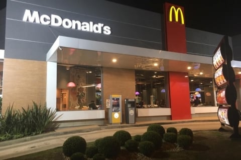 McDonald's anuncia retirada de corantes e aromatizantes artificiais de ingredientes
