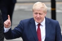 Boris Johnson cria 'regra dos seis' para conter dissemina��o da Covid-19