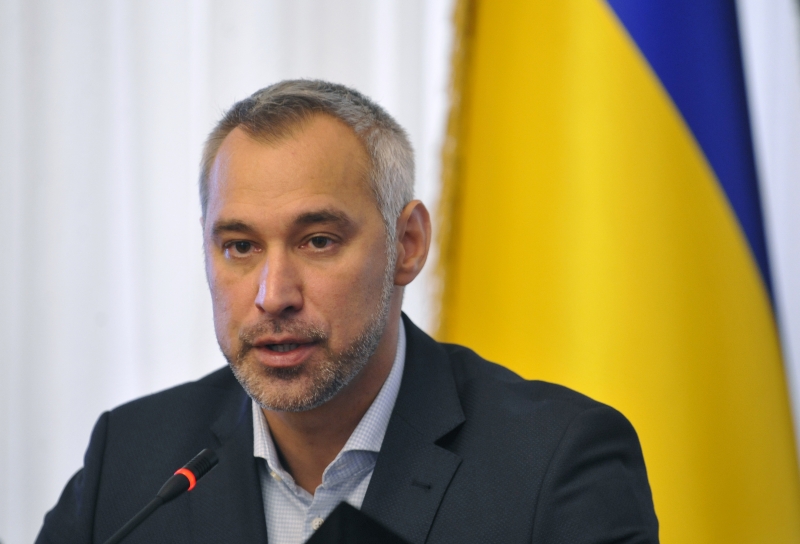 Ruslan Ryaboshapka, procurador-geral da Ucrânia, concedeu coletiva em Kiev nesta sexta