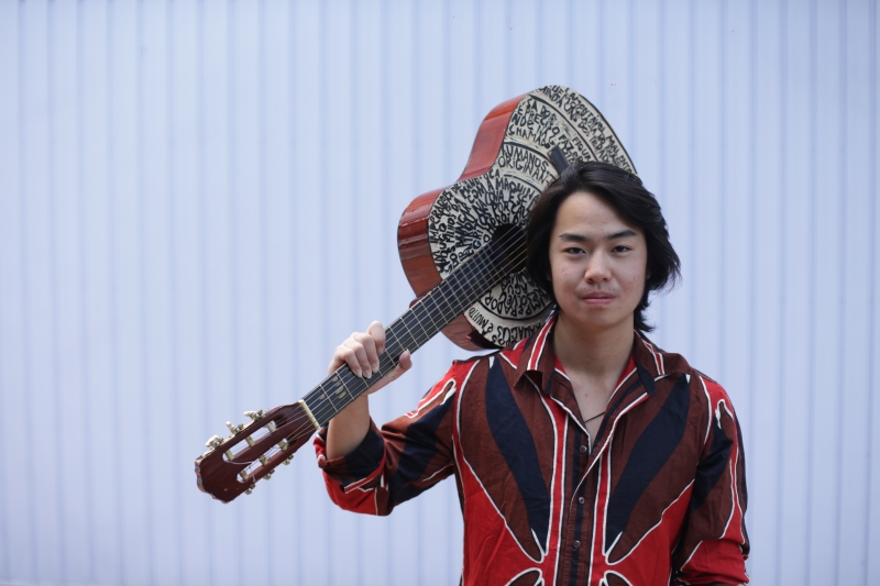 Músico apresenta o show baseado em seu primeiro álbum, 'Narrativas de um Brasil'