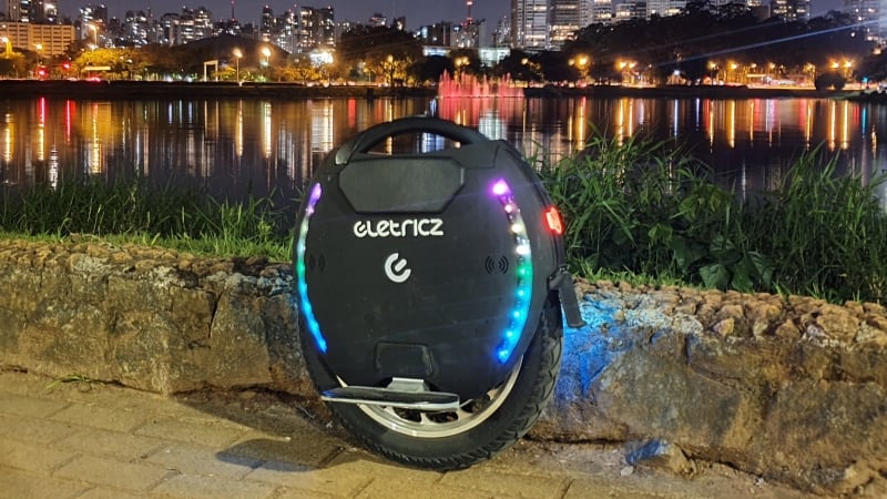 Pneu mais largo é outro diferencial do KS 16X, proporcionando mais conforto e segurança nas curvas