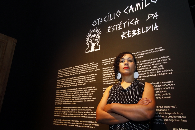 Pesquisadora Izis Abreu investiga a participação de artistas afrodescendentes no sistema gaúcho