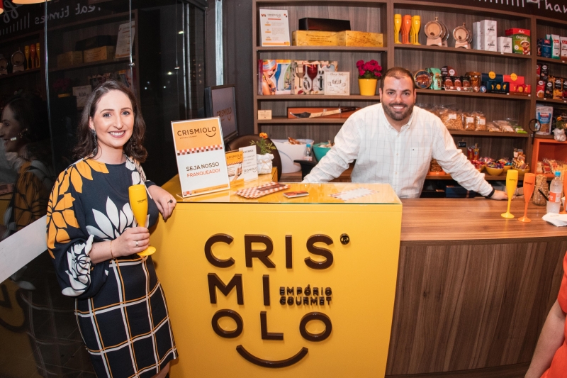 Cristina Miolo e Ariel Marangoni, s&oacute;cios da Crismiolo, come&ccedil;aram o neg&oacute;cio em Bento Gon&ccedil;alves, em 2015 Foto: Bruno Marconi/ DIVULGA&Ccedil;&Atilde;O/JC