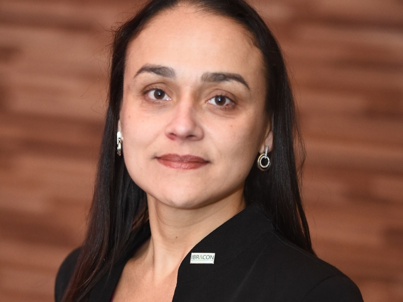 Adriana destaca que houve acréscimo no volume de contratos para análise
