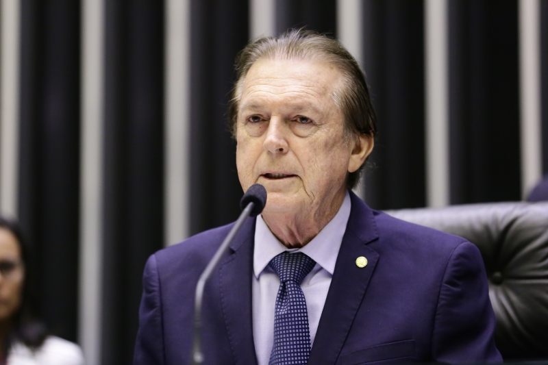 Presidente nacional da sigla, Luciano Bivar nega envolvimento no caso