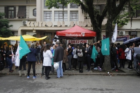 Trabalhadores do Imesf retomam greve em Porto Alegre