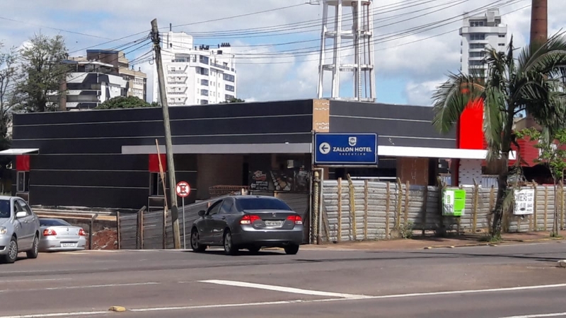 Nova operação foi erguida em terreno próximo ao Centro e deve abrir em novembro