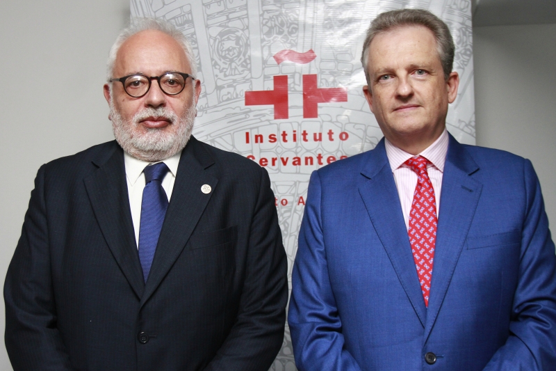 José Vicente Ballester, dir. do Instituto Cervantes, e Francisco Salas, cônsul-geral da Espanha