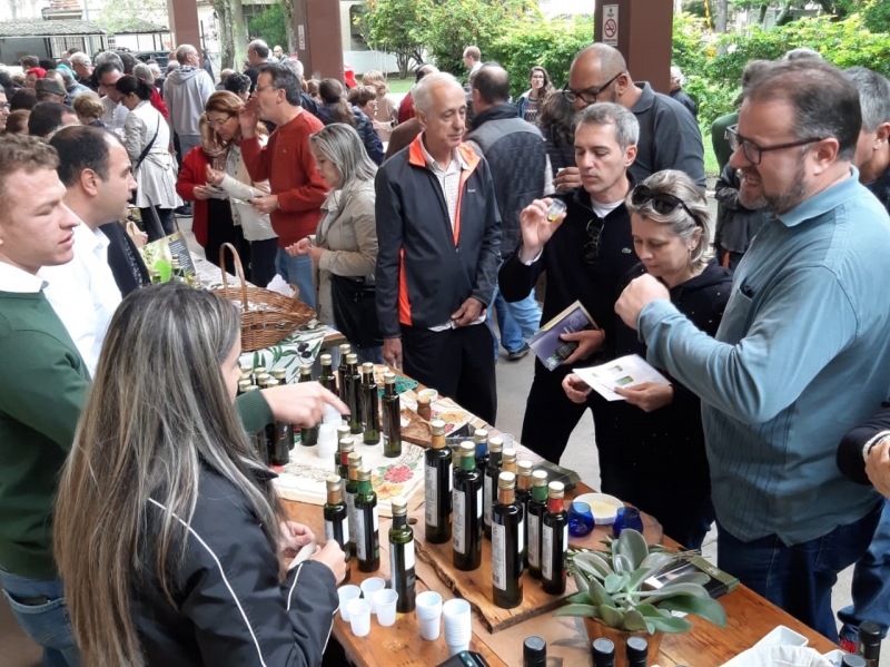 Feira do Azeite Novo costuma ocorrer sempre no primeiro sábado de cada mês