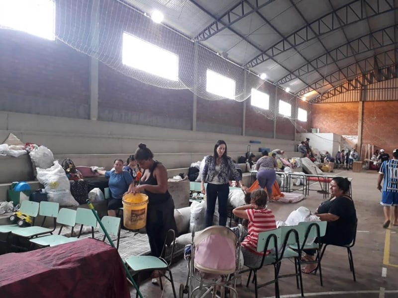 Em Rosário do Sul, moradores atingidos pela chuva foram levados para o ginásio Oliveiro Taddeo