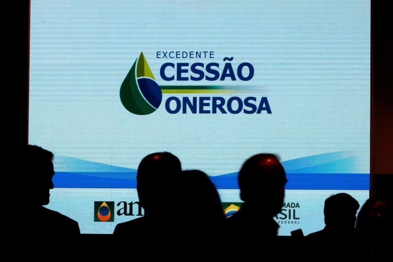 Megaleilão arrecadou R$ 69,96 bilhões; maior parte do valor fica com União e Petrobras