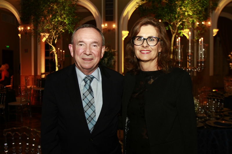 {'nm_midia_inter_thumb1':'https://www.jornaldocomercio.com/_midias/jpg/2019/11/07/206x137/1_nc071119_rossi_16-8896058.jpg', 'id_midia_tipo':'2', 'id_tetag_galer':'', 'id_midia':'5dc4b1f7e2475', 'cd_midia':8896058, 'ds_midia_link': 'https://www.jornaldocomercio.com/_midias/jpg/2019/11/07/nc071119_rossi_16-8896058.jpg', 'ds_midia': 'Clovis Tramontina e Eunice Tramontina na Leopoldina Juvenil', 'ds_midia_credi': 'NÍCOLAS CHIDEM/JC', 'ds_midia_titlo': 'Clovis Tramontina e Eunice Tramontina na Leopoldina Juvenil', 'cd_tetag': '1', 'cd_midia_w': '800', 'cd_midia_h': '533', 'align': 'Left'}