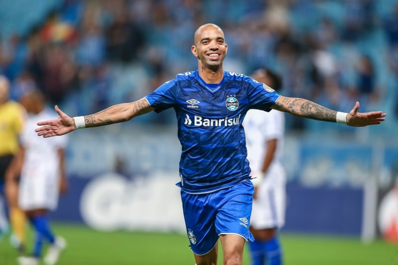 Atacante de 34 anos tinha vínculo com o clube até o final da temporada 2021