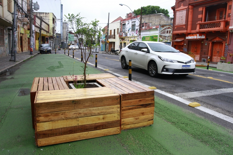 Rua João Alfredo está de cara nova e já totalmente afinada com o projeto de Rua Completa