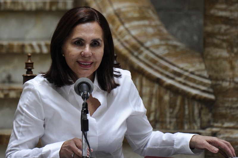 Medida foi anunciada pela nova ministra das Relações Exteriores do país, Karen Longaric