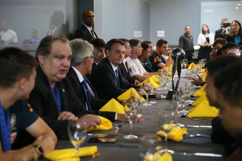 Presidente almoçou com os atletas que conquistaram o tetracampeonato mundial da categoria sub-17