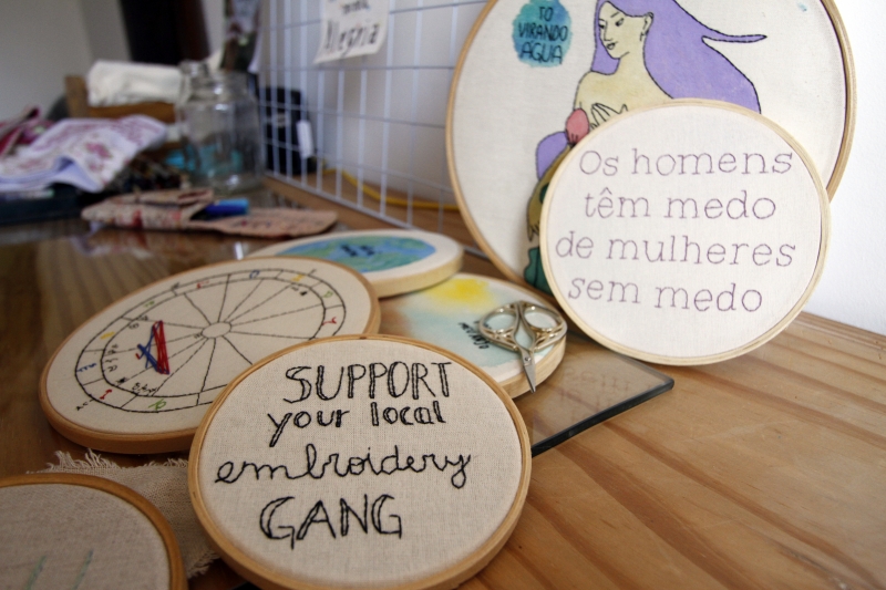 Pauta do Dia do Empreendedorismo Feminino e do Dia da Consciência Negra.
Na foto: trabalhos da Bruna Antunes, criadora do projeto Bordado Empoderado. Foto: LUIZA PRADO/JC