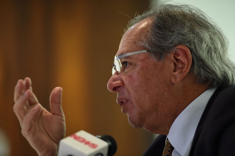 O projeto prevê a diluição do controle da União com a venda de ações em bolsa de valores